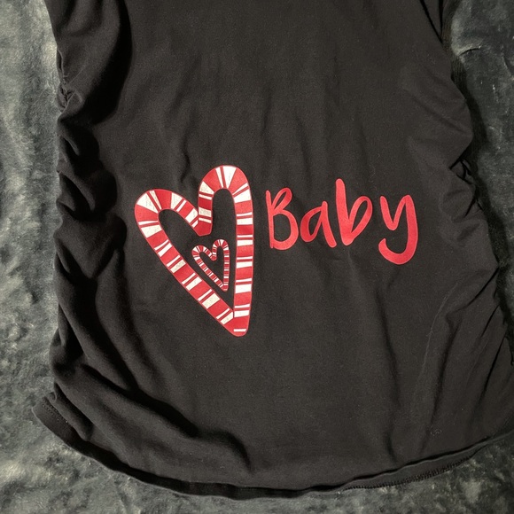 ❄️Thyme Maternity Christmas Themed T-Shirt - Picture 4 of 4
